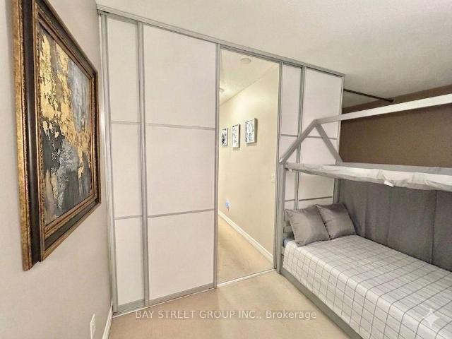 For Lease 1 Avondale Avenue Unit# UPH3, Toronto, Ontario