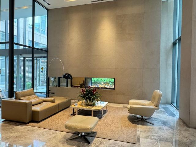 For Lease 1 Bedford Road Unit# 816, Toronto, Ontario