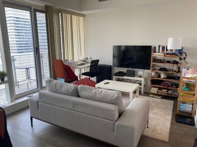 For Lease 1 Bloor Street Unit# 3502, Toronto, Ontario