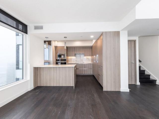 For Lease 1 Concord City Place Way Unit# 5705, Toronto, Ontario