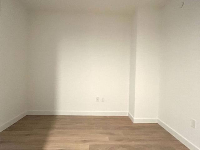 For Lease 1 Concord Cityplace Way Unit# 5209, Toronto, Ontario