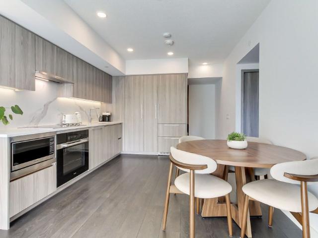 For Lease 1 Concord Cityplace Way Unit# 611, Toronto, Ontario