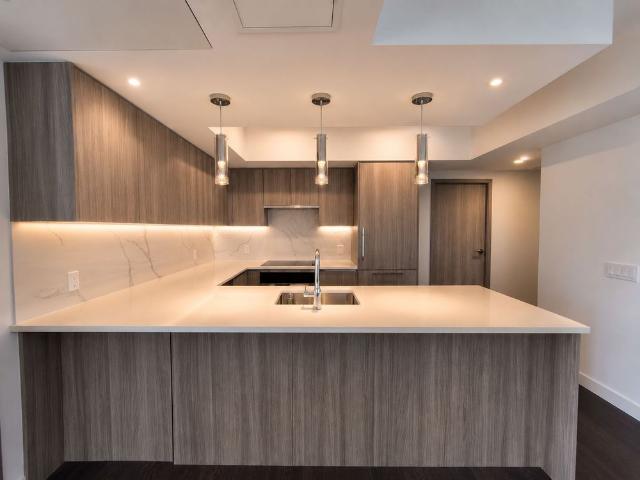 For Lease 1 Concord Cityplace Way Unit# 2505, Toronto, Ontario