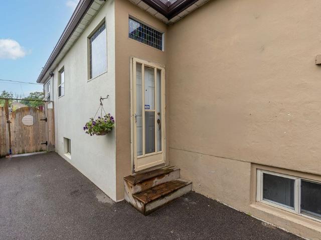For Lease 1 Dixon Road Unit# 2, Toronto, Ontario