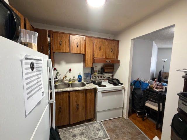 For Lease 1 Kingston Road Unit# 305, Toronto, Ontario