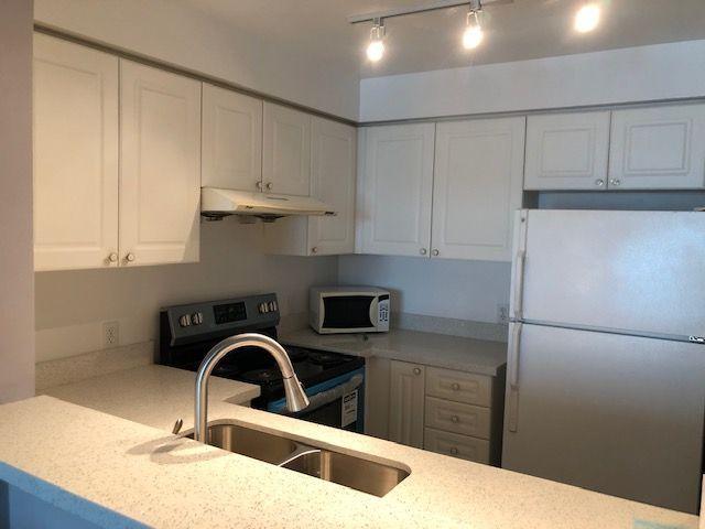 For Lease 1 Lee Centre Drive Unit# 1810, Toronto, Ontario