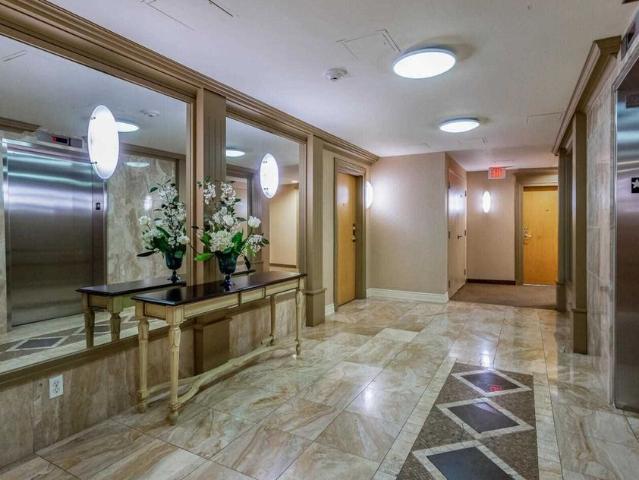 For Lease 1 Maison Parc Court Unit# 307, Vaughan, Ontario
