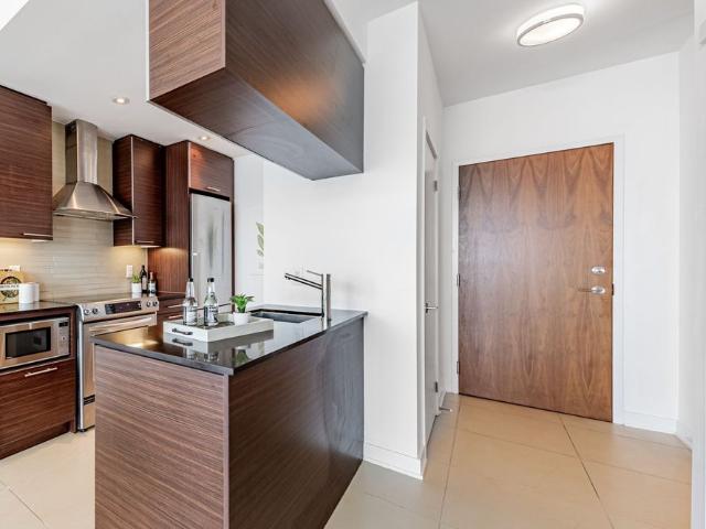 For Lease 1 Market Street Unit# 1410, Toronto, Ontario