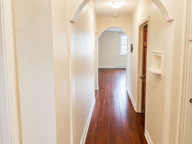 For Lease 20407B Leslie Street Unit# Main, East Gwillimbury, Ontario