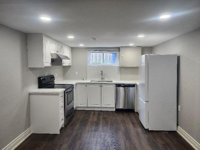 For Lease 2042 Constance Drive, Oakville, Ontario