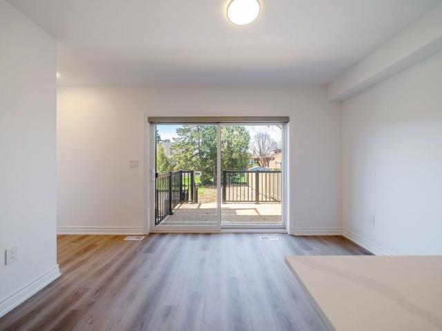 For Lease 2052 Pharmacy Avenue Unit# 1, Toronto, Ontario