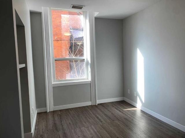 For Lease 205 Gerrard Street Unit# 3, Toronto, Ontario