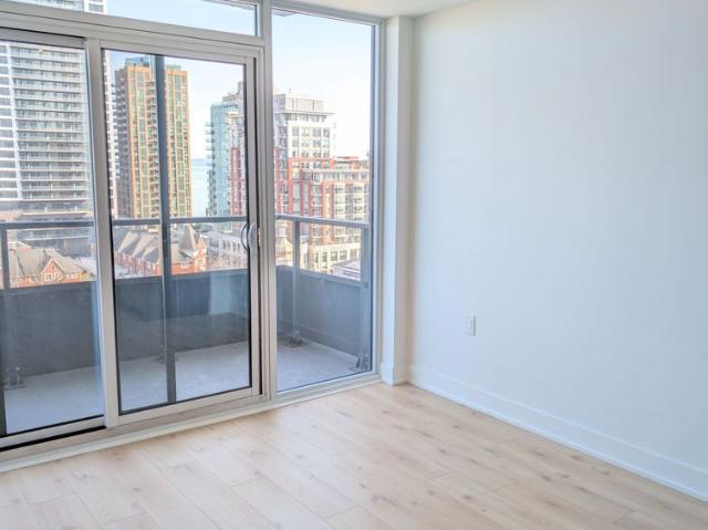 For Lease 2088 James Street Unit# 1007, Burlington, Ontario