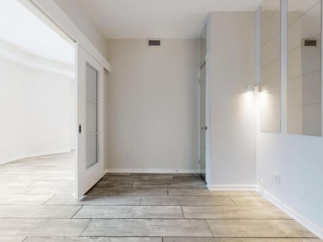 For Lease 208 Queens Quay West Street Unit# 2212, Toronto, Ontario