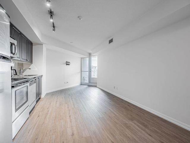 For Lease 209 Fort York Boulevard Unit# 658, Toronto, Ontario