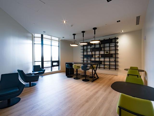 For Lease 209 Steeles Avenue Unit# 702, Brampton, Ontario
