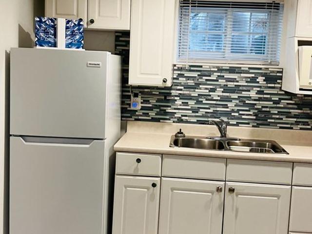 For Lease 209 South Kingsway N/A Unit# 1, Toronto, Ontario