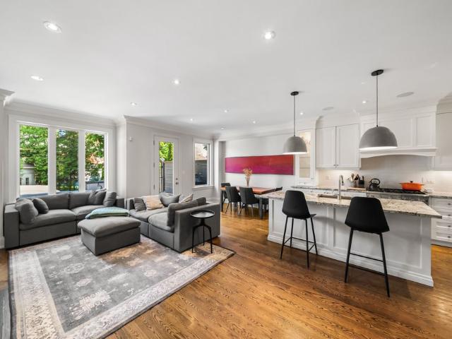 For Lease 200 Donlea Drive, Toronto, Ontario