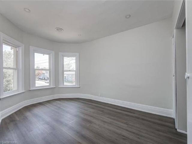 For Lease 200 Park Avenue Unit# UPPER, Brantford, Ontario