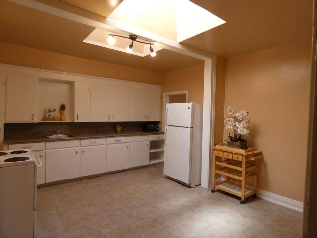 For Lease 201 Main Street Unit# 1, Newmarket, Ontario