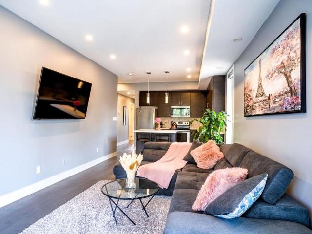 For Lease 201 Pine Grove Rd Road Unit# 426, Vaughan, Ontario
