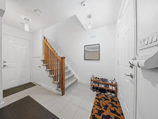 For Lease 201 Tenth Street Unit# 2, Toronto, Ontario