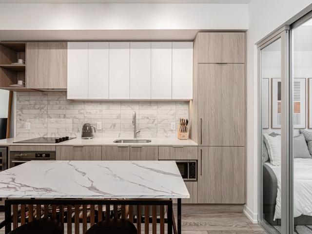For Lease 2020 Bathurst Street Unit# 502, Toronto, Ontario
