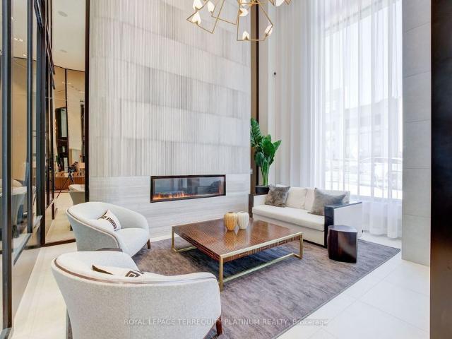 For Lease 2020 Bathurst Street Unit# 725, Toronto, Ontario