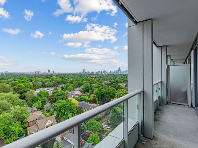 For Lease 2020 Bathurst Street Unit# 1817, Toronto, Ontario