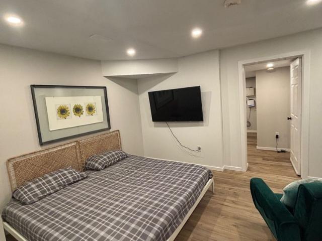 For Lease 202 Glenada Court Unit# Basement, Richmond Hill, Ontario
