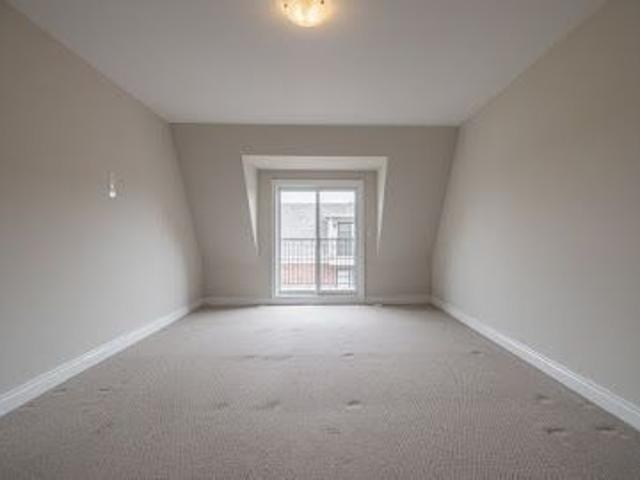 For Lease 2037 Queensborough Gate, Mississauga, Ontario