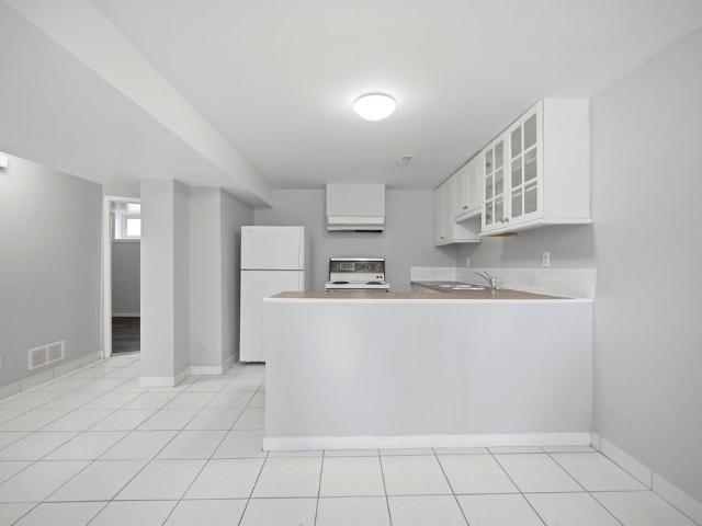 For Lease 203 Nelson Street Unit# 3, Oakville, Ontario