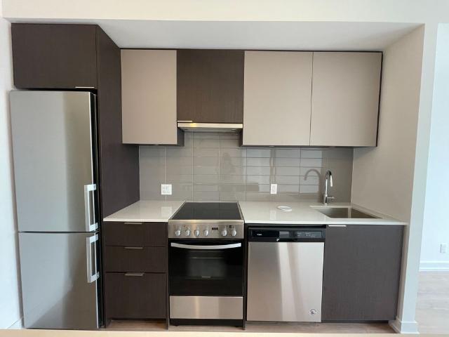 For Lease 203 College Street Unit# 2805, Toronto, Ontario