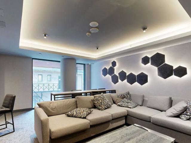 For Lease 203 College Street Unit# 807, Toronto, Ontario