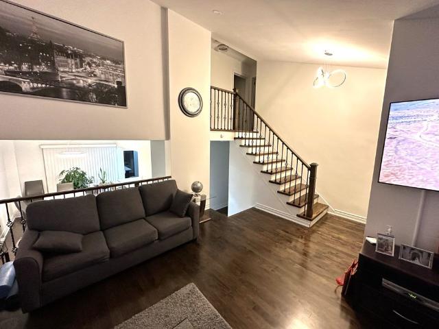 For Lease 203 Three Valleys Drive, Toronto, Ontario