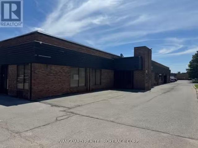 For lease: 20 877 ALNESS STREET, Toronto York University He.