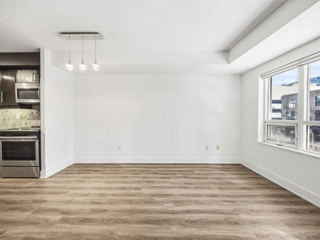 For Lease 20 Blue Jays Way Unit# 219, Toronto, Ontario