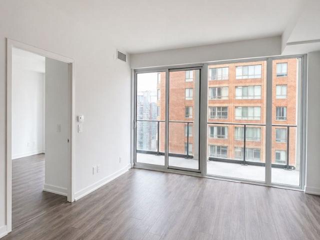 For Lease 20 Edward Street Unit# 1411, Toronto, Ontario