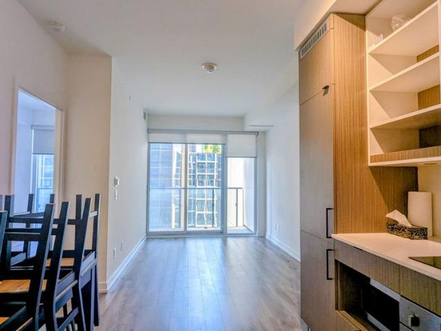 For Lease 20 Edward Street Unit# 810, Toronto, Ontario