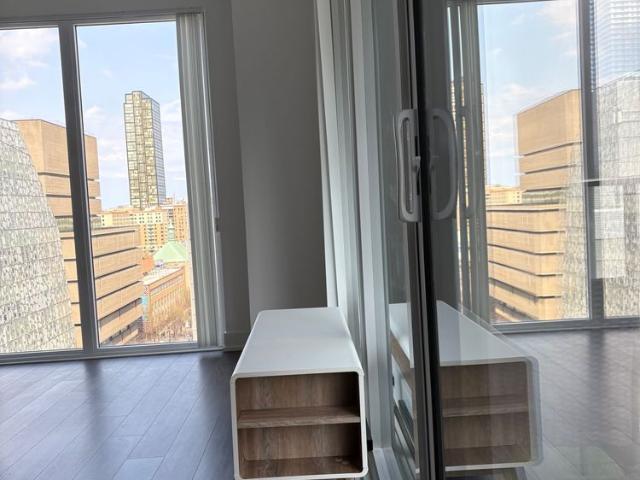 For Lease 20 Edward Street Unit# 904, Toronto, Ontario