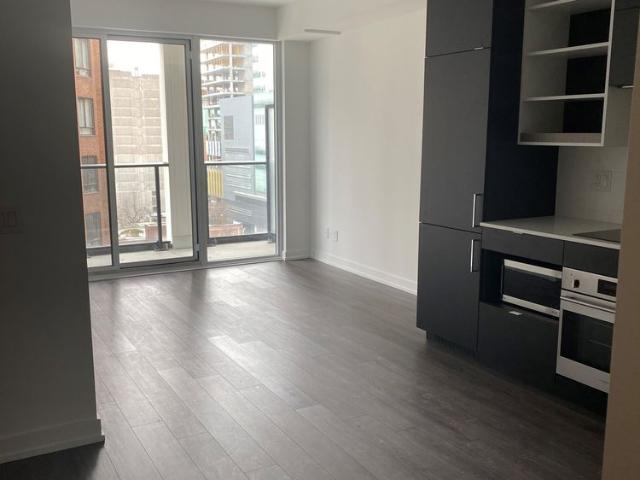 For Lease 20 Edward Street Unit# 913, Toronto, Ontario