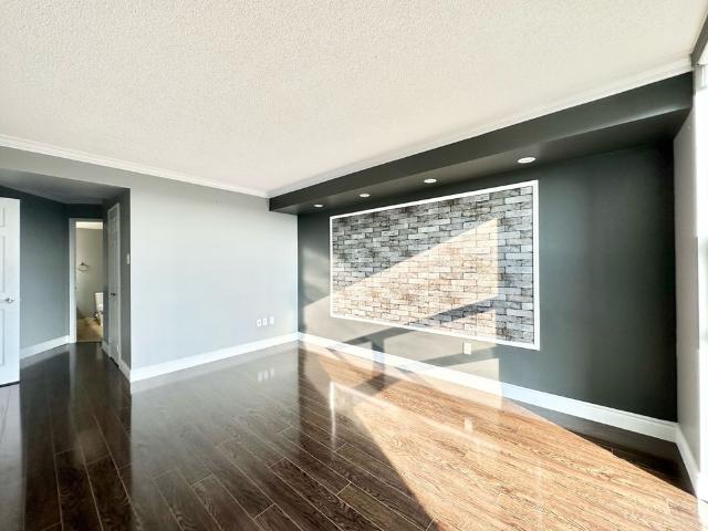 For Lease 20 Harding Boulevard Unit# 711, Richmond Hill, Ontario