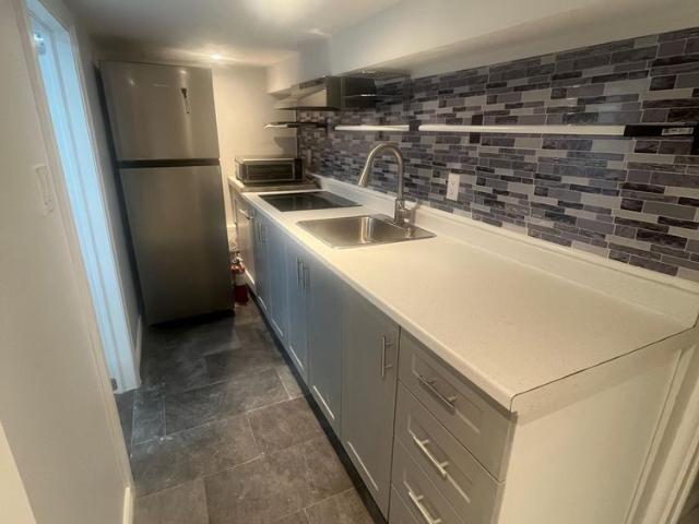 For Lease 20 PAYZAC Avenue, Toronto, Ontario