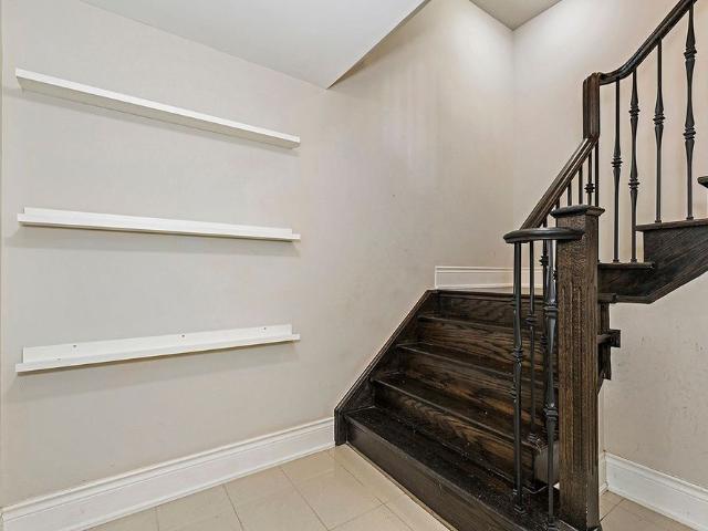 For Lease 2147 Vineland Crescent, Oakville, Ontario