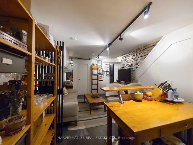 For Lease 214 Bathurst Street Unit# B1, Toronto, Ontario