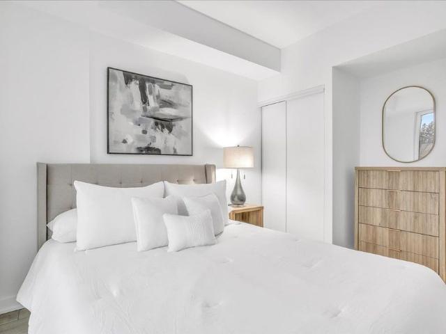 For Lease 215 Lakeshore Road Unit# 205, Mississauga, Ontario