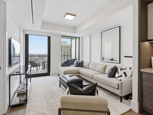 For Lease 215 Lonsdale Road Unit# 1205, Toronto, Ontario