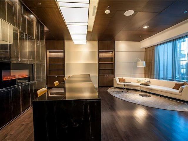For Lease 215 Sherway Gardens Road Unit# 2111, Toronto, Ontario