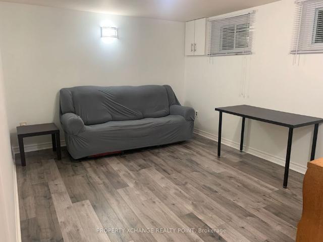 For Lease 215 Vauxhall Drive, Toronto, Ontario