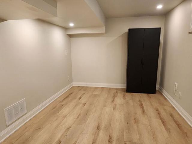 For Lease 2184 Winding Woods Drive Unit# Bsmt, Oakville, Ontario